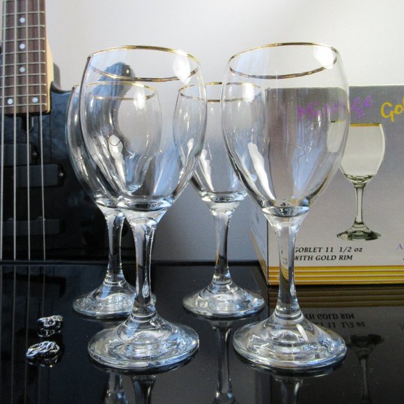 4 Wine Glasses Water Goblet with Gold Rim in Original Box Ancam Pasabahce Turkey - Picture 1 of 14